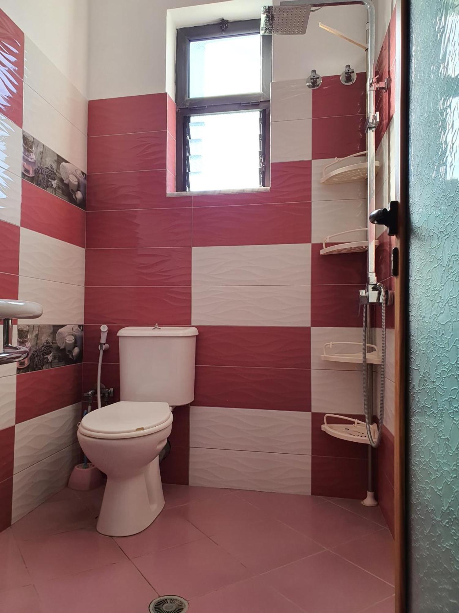 Akeron'S Rooms Sarandë Esterno foto